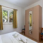 - One Bedroom With Terrace And Sea View 1 * Molunat