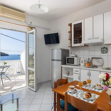 - One Bedroom With Terrace And Sea View 1