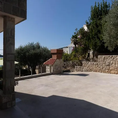 Apartmán - One Bedroom With Terrace And Sea View 1 *