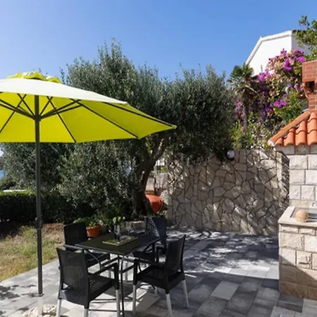 아파트 House Ra Ica - One Bedroom With Terrace And Sea View 1 *