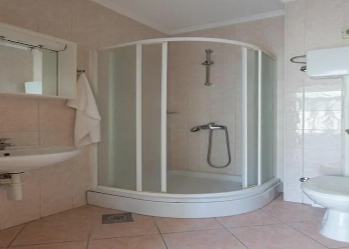 House Ra Ica - One Bedroom With Terrace And Sea View 1 * 몰루나트