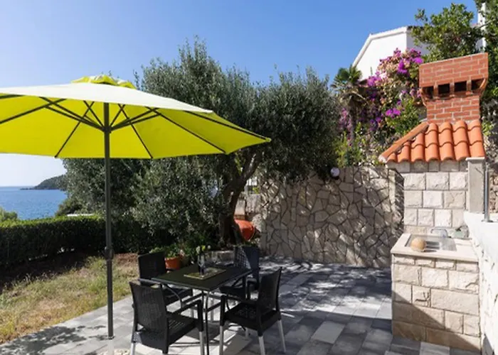 아파트 House Ra Ica - One Bedroom With Terrace And Sea View 1 *